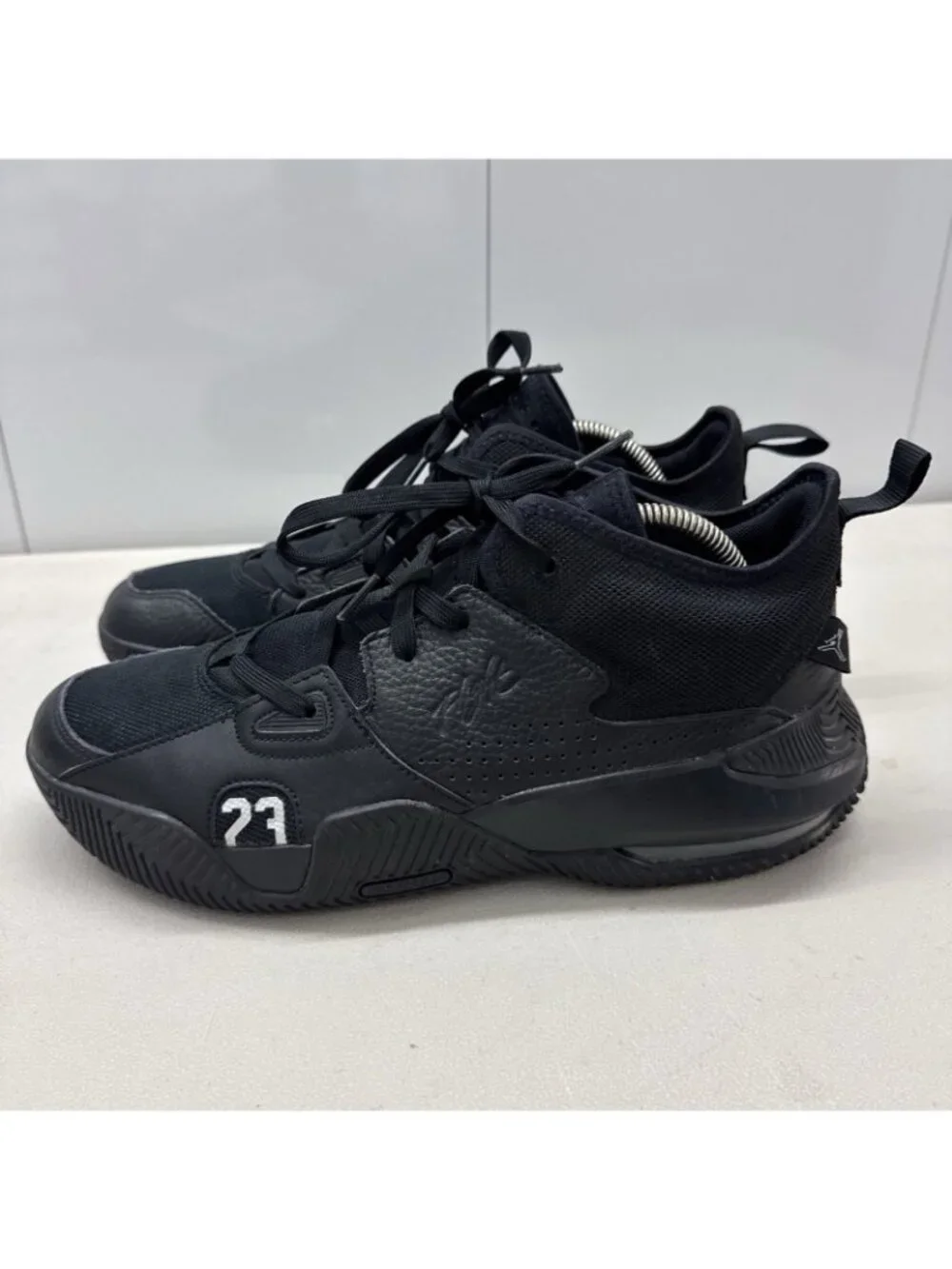 Jordan Stay Loyal 2 Black Metallic Silver Men's Size 10 Basketball Shoes DQ8401